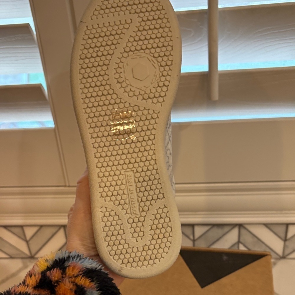 Disney Master of Arts Concept White and Gray Women's Sneakers - Picture 13 of 16